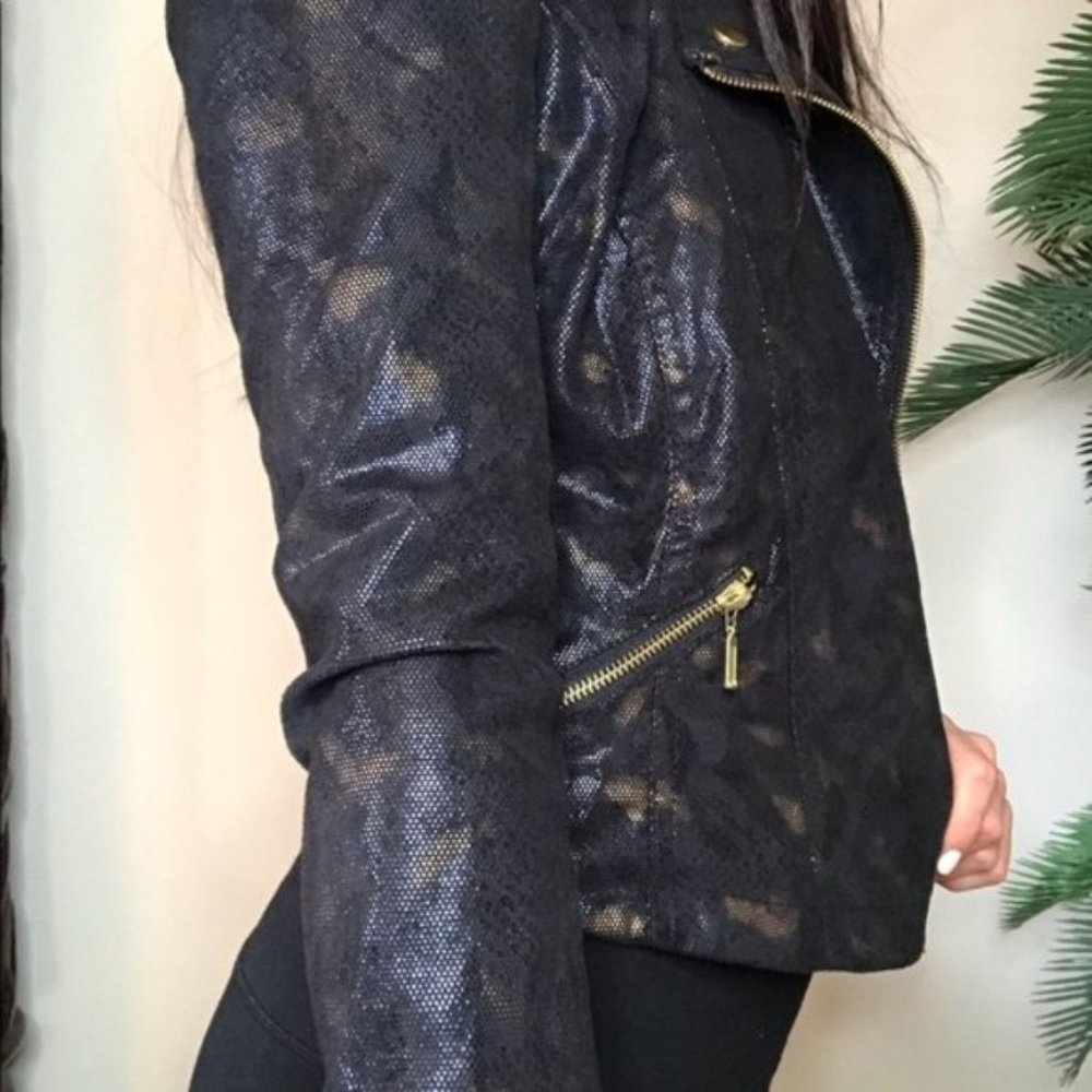 Rock & Republic Cropped Moto Jacket - Picture 5 of 8